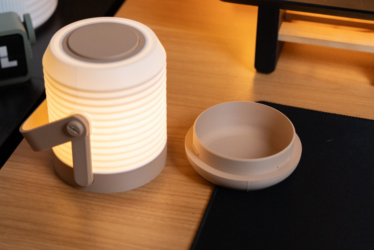 3d printed lamp with removable base