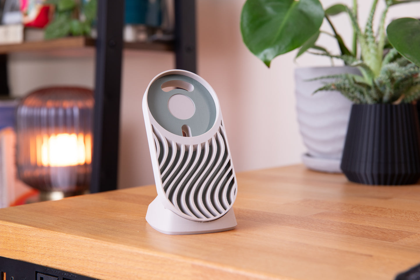 CURVE MagSafe Charging Stand .STL (Digital Files)