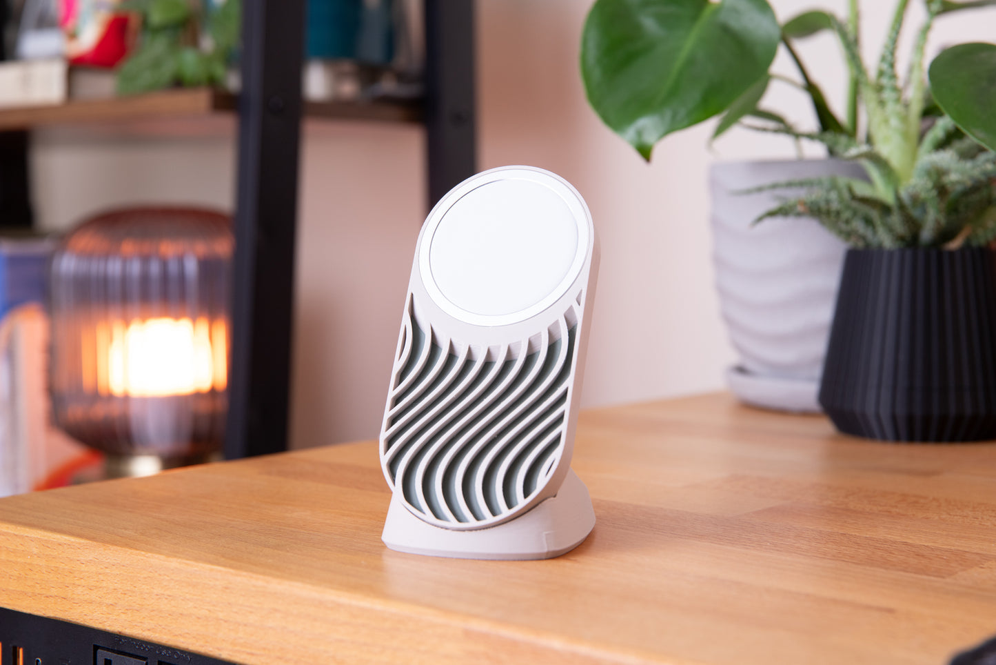 CURVE MagSafe Charging Stand .STL (Digital Files)